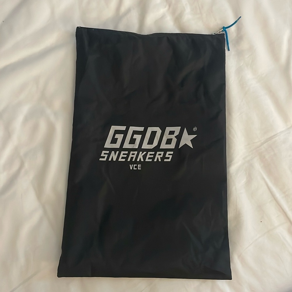GGDB GOLDEN GOOSE DELUXE BRAND VCE Sneaker Dust Bag, 15" x 9.5" Black Zip-up